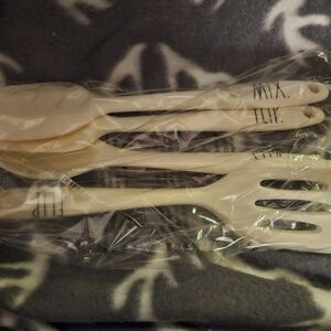 Rae Dunn mini 4 pc Utensil set